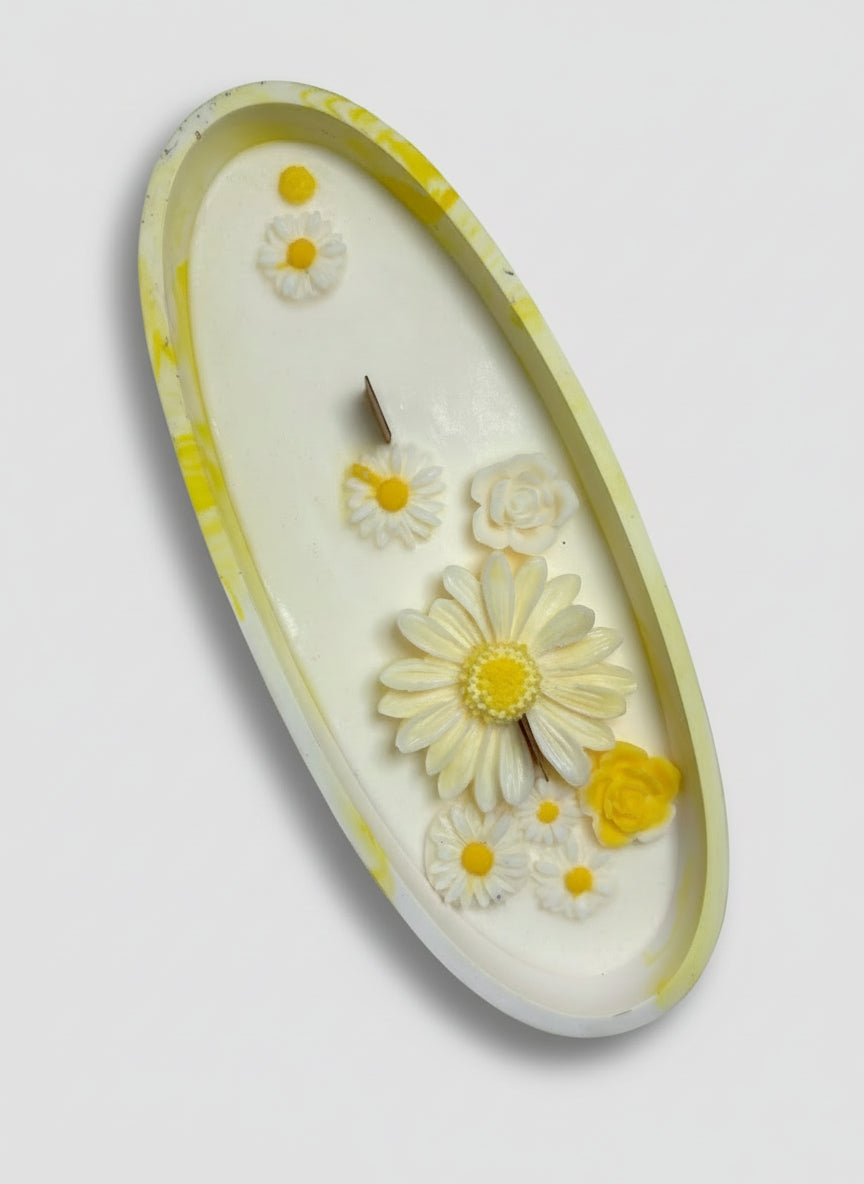 Daisies Candle